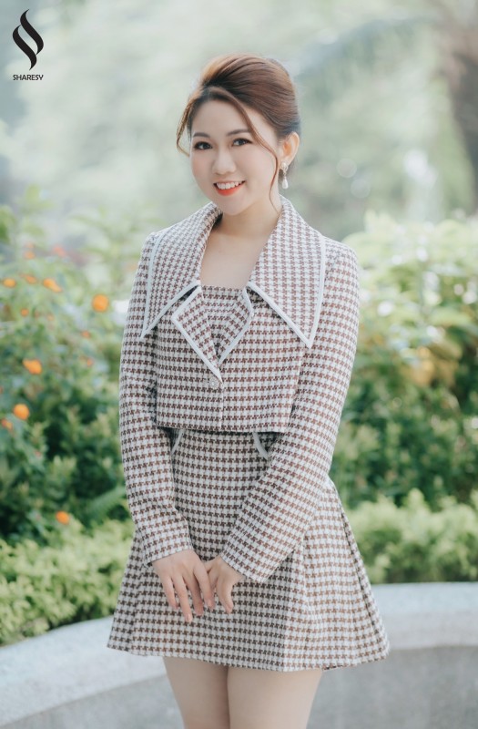ÁO BLAZER LÁ CỔ BẢN TO BỌC VIỀN TRẮNG