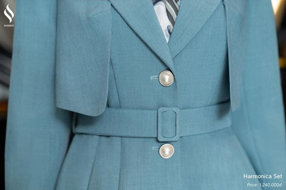 ÁO KHOÁC DÁNG VÁY